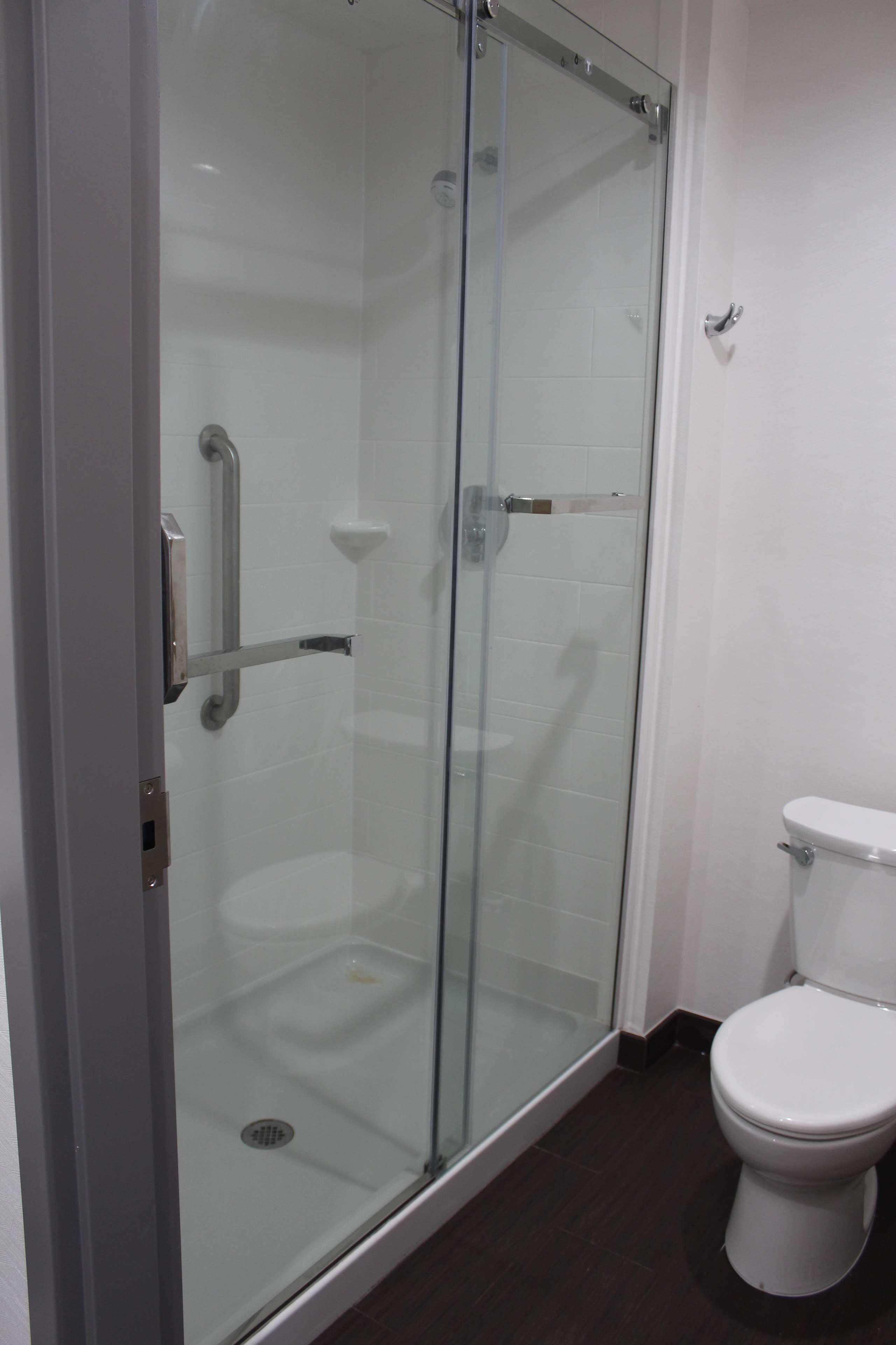 Hampton & Guthrie, Ok 3*